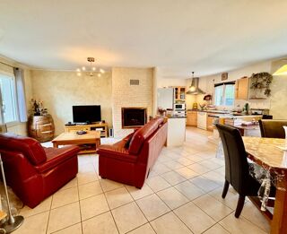  Maison  vendre 6 pices 144 m