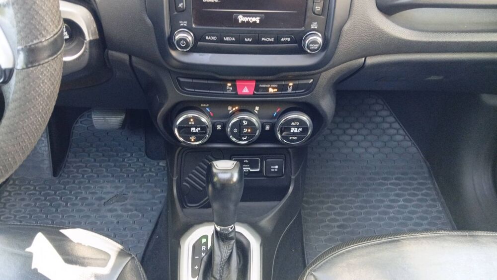 Renegade 1.6 CRD 120 2WD DCT6 Limited 2016 occasion 20000 Ajaccio