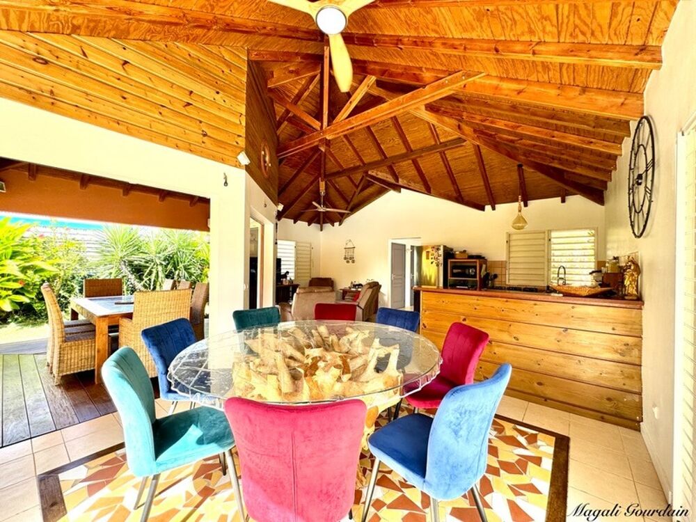 Vente Propriété/Château SAINT-FRANÇOIS – À 100 MÈTRES DE LA MER, ENSEMBLE IMMOBILIER DE 3 VILLAS INDÉPENDANTES Saint francois