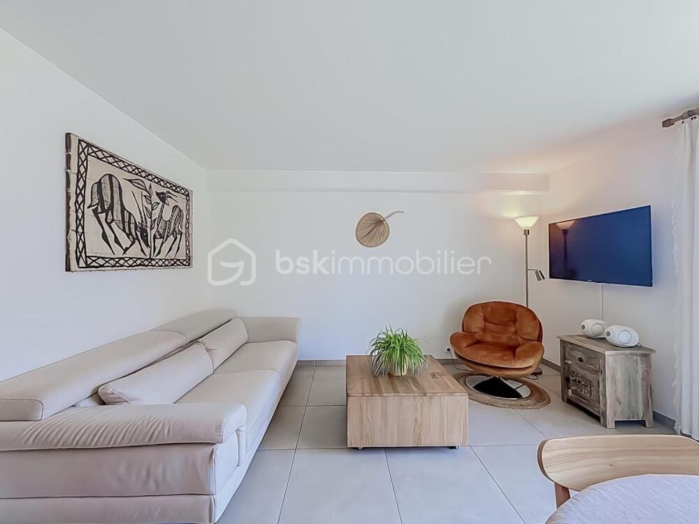 APPARTEMENT T3 RÉNOVÉ DE 72 M² AVEC TERRASSE, PARKING ET ASCENSEUR  COUP DE COEUR !