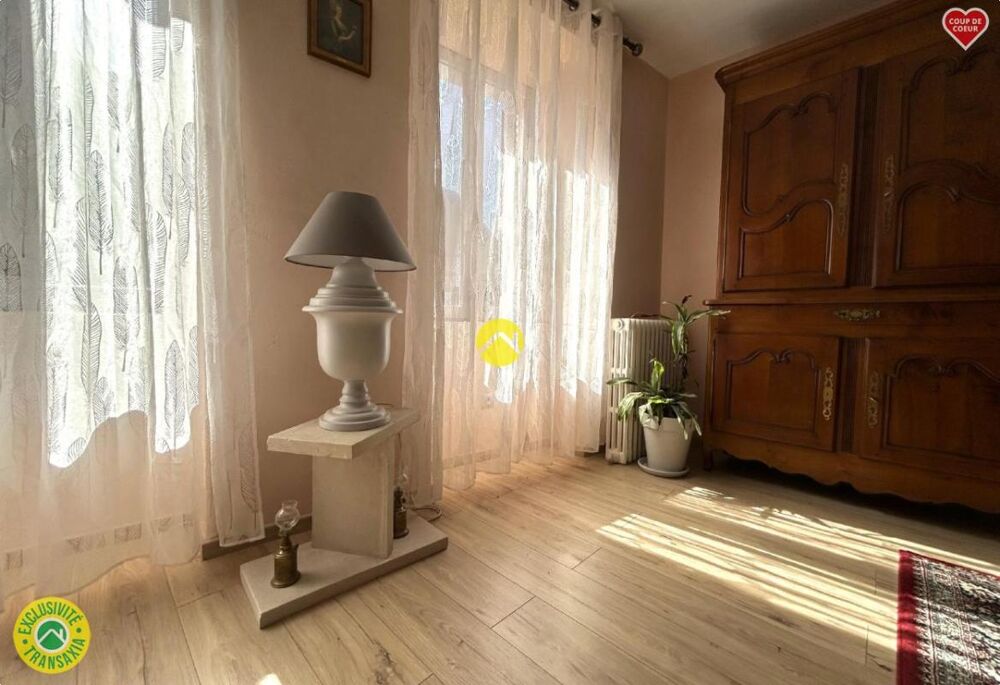 MAISON DE BOURG HABITABLE DE SUITE