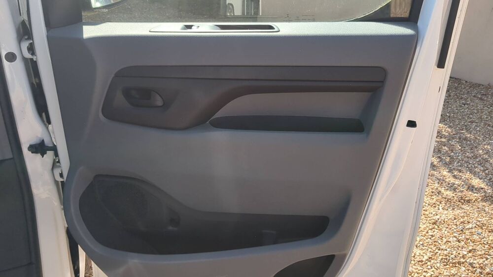Vivaro Van Am&eacute;nag&eacute; 2.0 120 Pack Clim - Premi&egrave;re main 2021 occasion 28100 Dreux