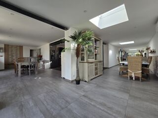  Maison  vendre 6 pices 179 m