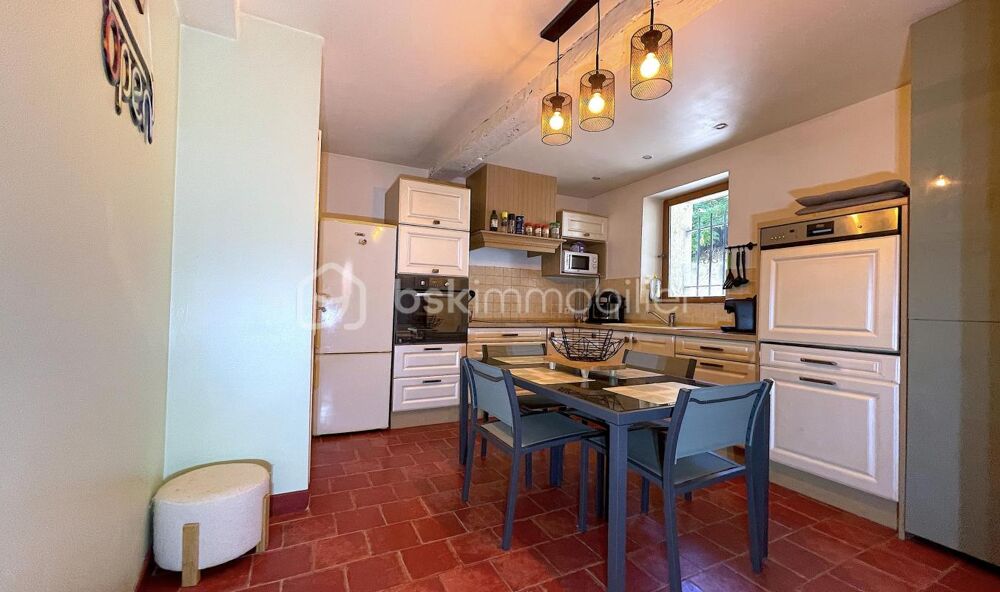 Maison de village sans extérieur 84m²