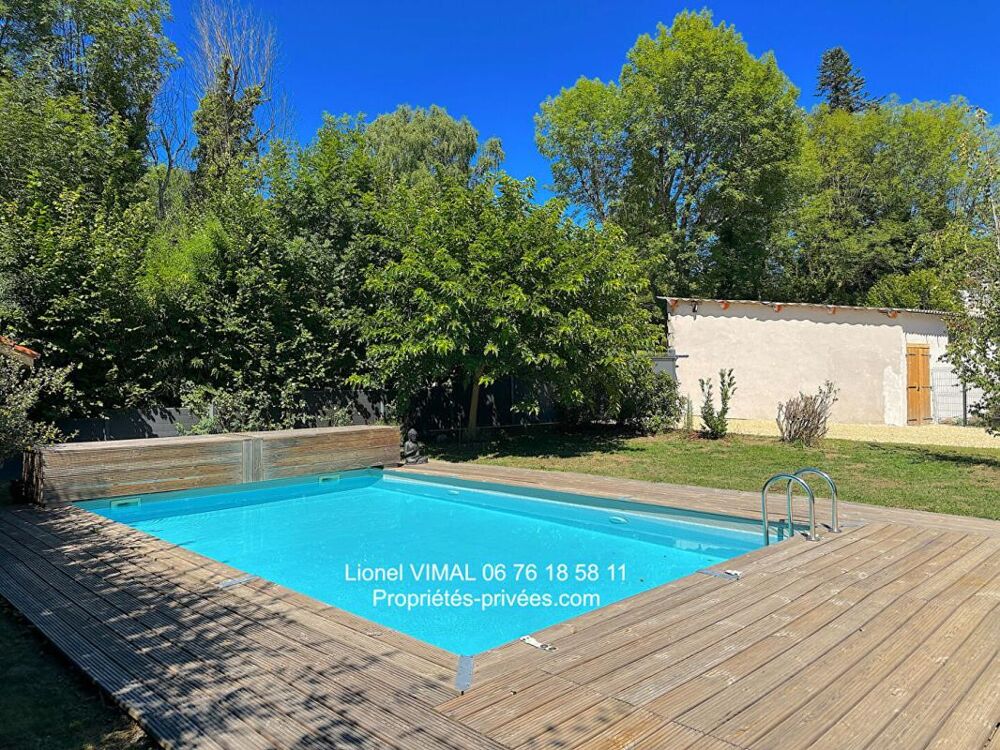 Ensemble Maison 220 m2 avec piscine + local commercial de 98 m2 ( avec bail commercial )