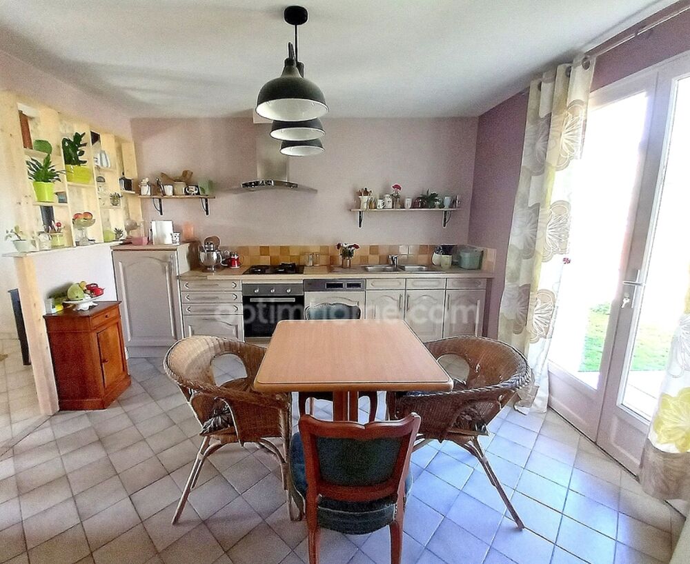 Maison de village - 3 chambres de plain-pied  jardin - 15' de Laval