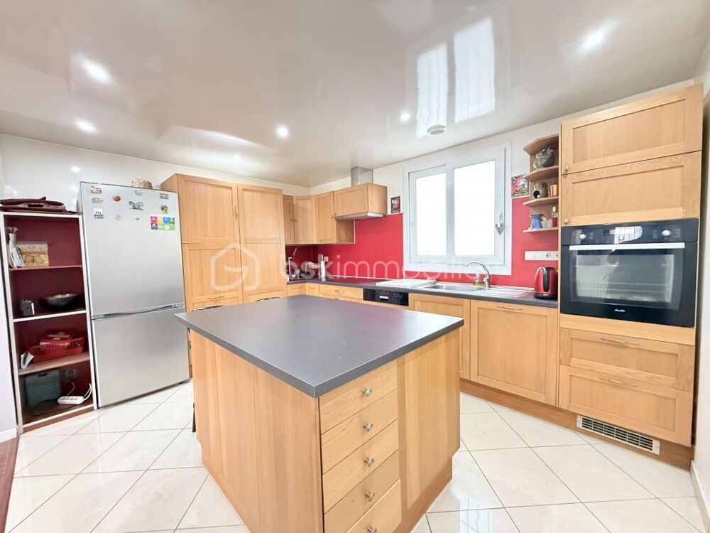 Vente Maison MAISON NON MITOYENNE  106m²  6 PIÈCES ÉDIFIÉE SUR UNE PARCELLE DE 270m² AVEC JARDIN ET DÉPENDANCES AUX PORTES DE PARIS L hay les roses