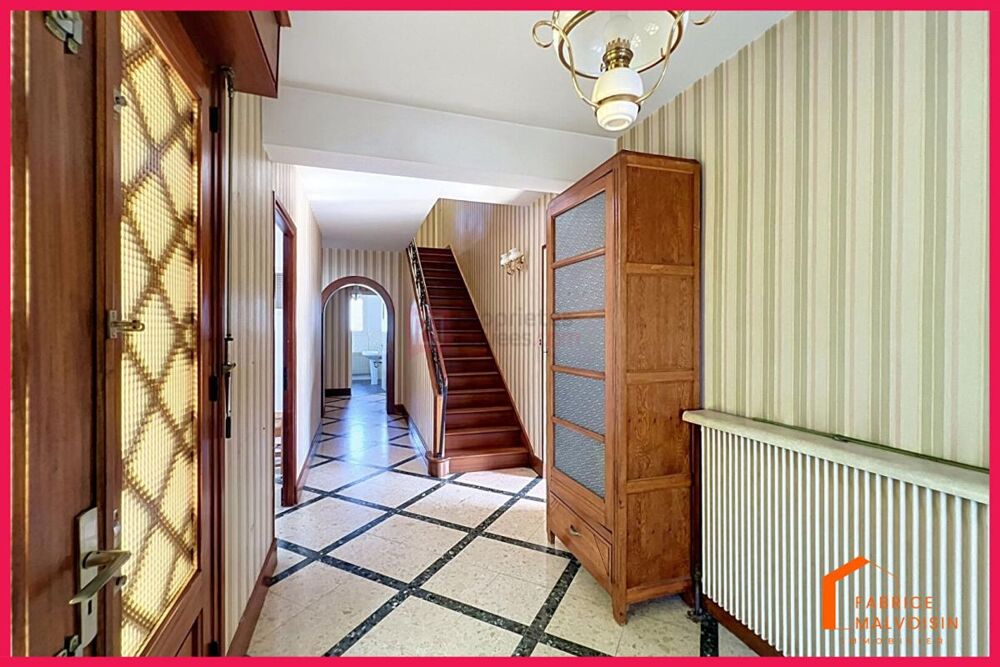 Vente Maison Maison familiale 219 m² avec environ 6 500 m² de terrain constructible à Attin Attin