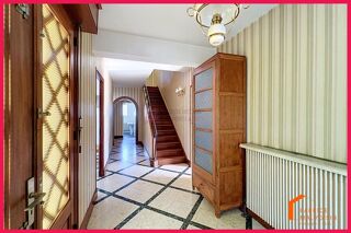 Vente Maison Maison familiale 219 m² avec environ 6 500 m² de terrain constructible à Attin Attin