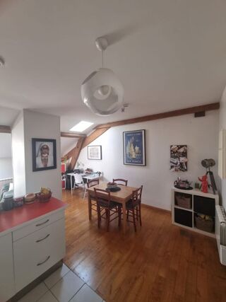  Appartement à louer 2 pièces 42 m²