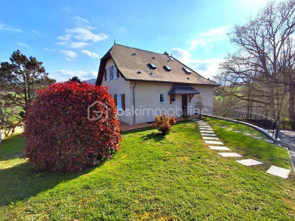 Vente Maison Maison avec une suite parentale, trois chambres et un sous-sol total Barcus