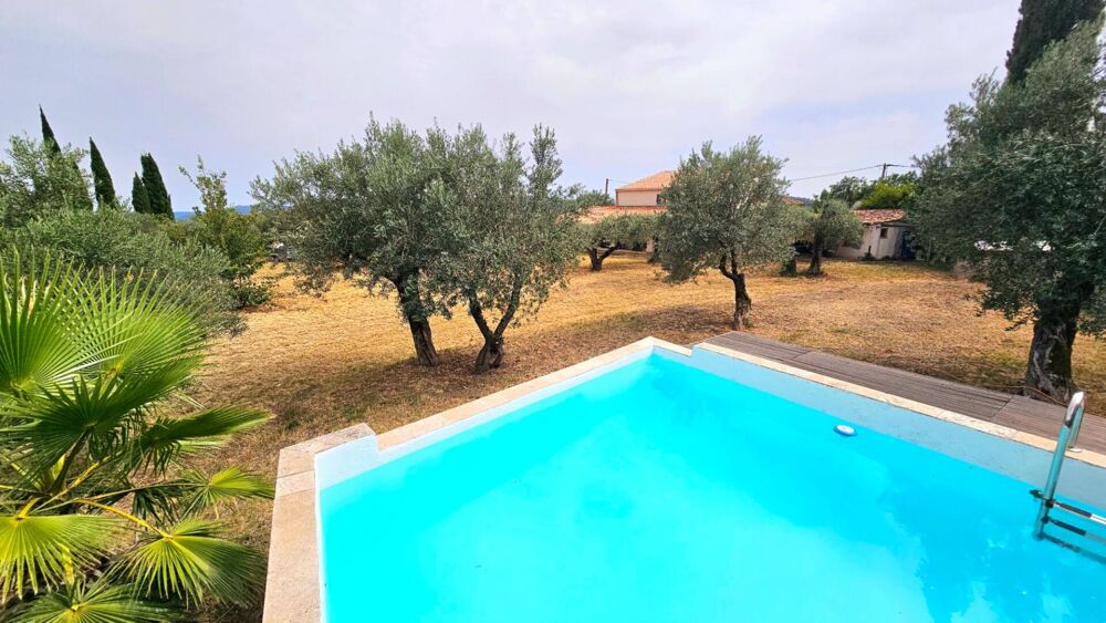 Vente Villa Maison de caractère avec ancienne chapelle, dépendance et terrain de plus de 5 000 m² Claviers
