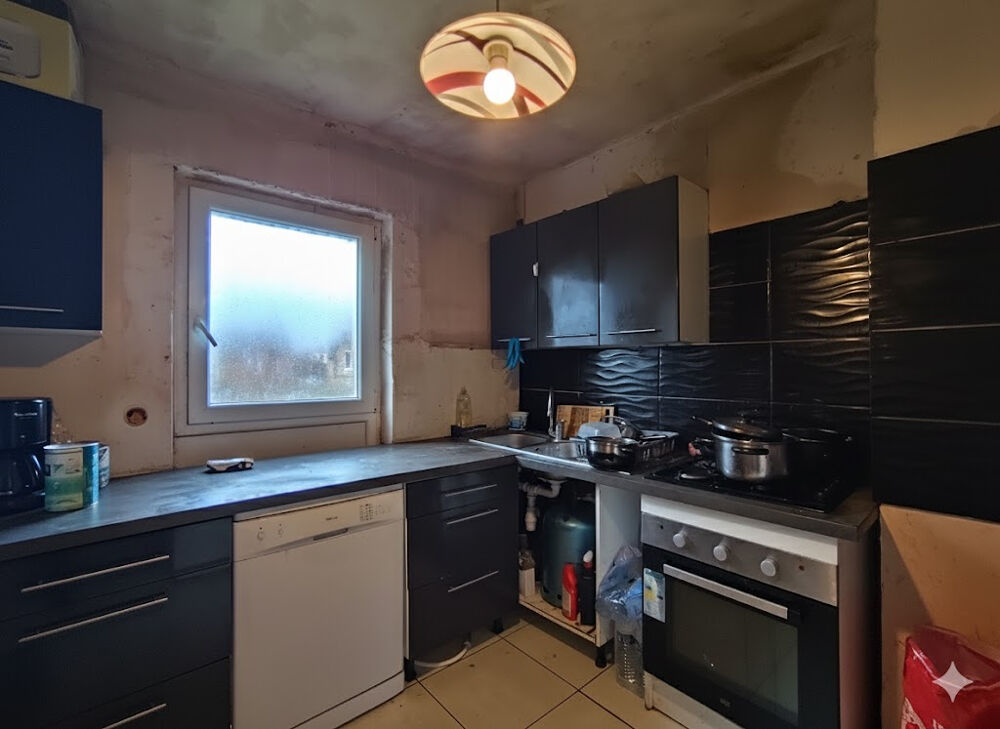 22200 Guingamp : Maison à rafraîchir