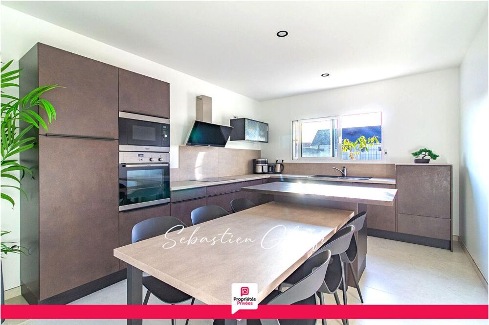 belle maison de plain-pied avec 4 chambres dont 1 suite avec garage