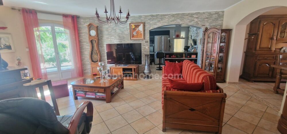 Vente Villa Quartier résidentiel et prestations soignées! Istres