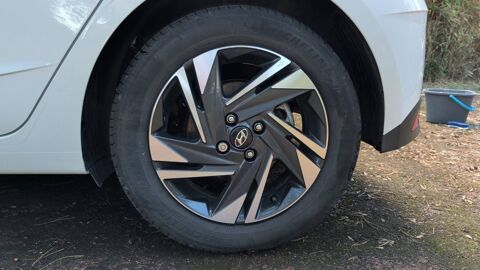 i20 III 1.0 T-GDi 100 Hybrid 48V Intuitive 2022 occasion 95690 Nesles La Vallee