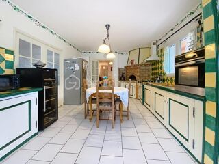  Villa  vendre 5 pices 140 m