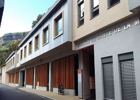 ST RAMBERT EN BUGEY - Local professionnel 697 01230 Saint rambert en bugey