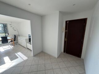  Appartement � louer 4 pi�ces 77 m�