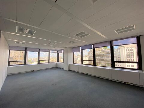 beaux bureaux au sein de la Tour Montparnasse, à louer, bureaux de 110m² 3850 75015 Paris