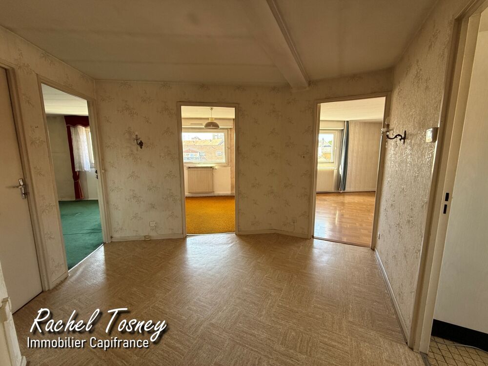 Appartement BELFORT - BEAU POTENTIEL POUR CE T4 TRAVERSANT de 94m² - BALCON et GARAGE !!
