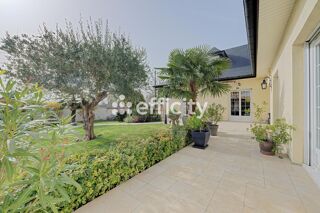  Maison à vendre 8 pièces 222 m²