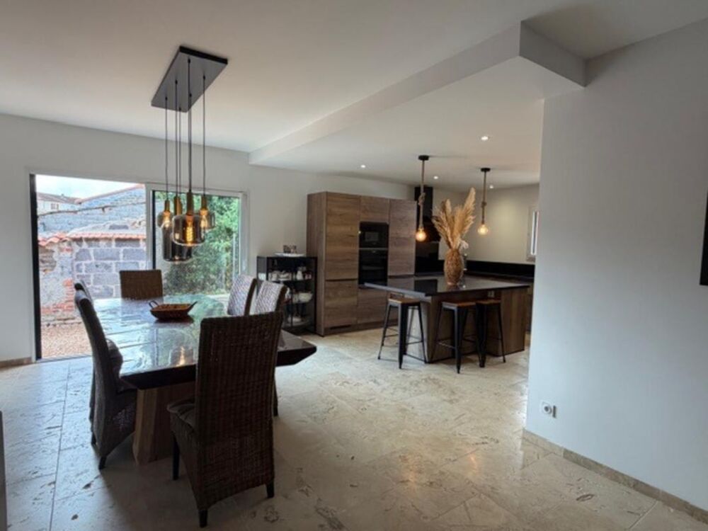 Vente Villa Maison à vendre 4 pièces LEZOUX (63) Lezoux