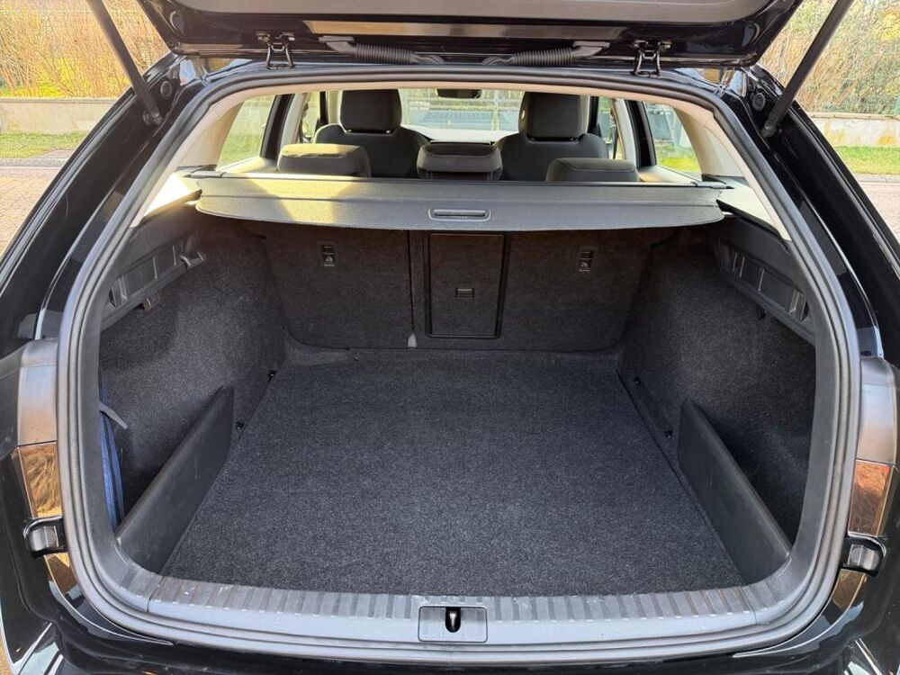 Octavia IV COMBI 2.0 TDI 116 BUSINESS 2022 occasion 55800 Contrisson