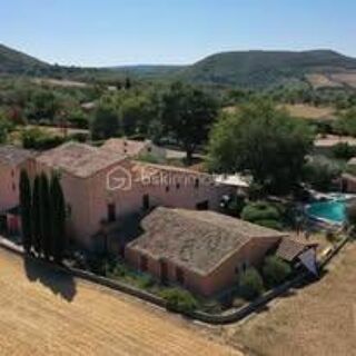  Maison � vendre 15 + pi�ces 650 m�