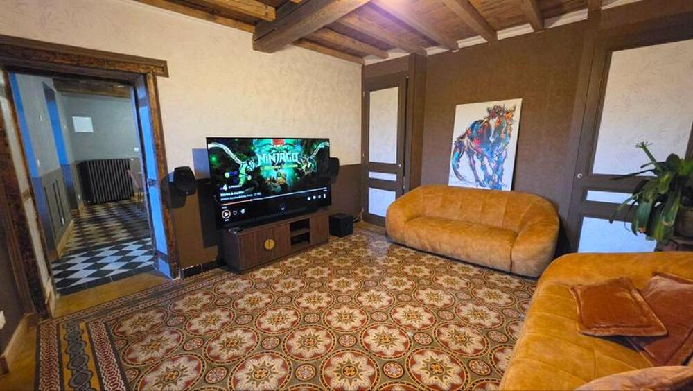 à vendre  Propriété/château Pérouges (01800)