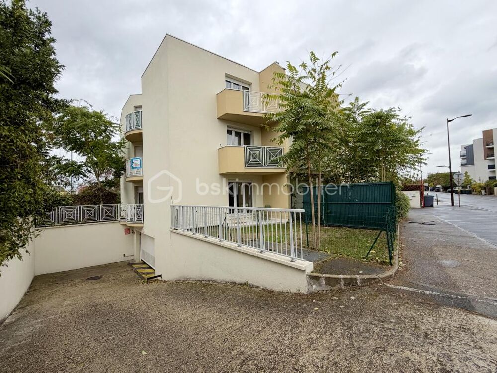 Vente Appartement APPARTEMENT F3 55M2 AVEC 2 BALCONS + BOX + PLACE DE PARKING Viry chatillon