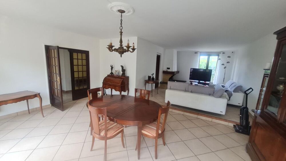 Maison 10 pièces 4 chambres 201.48 m2