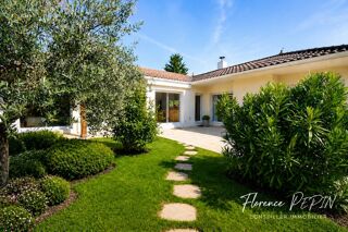  Maison à vendre 8 pièces 176 m²