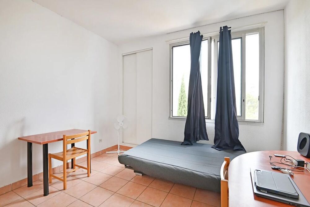 Appartement 1 pièce de 23 m² situé à Nîmes