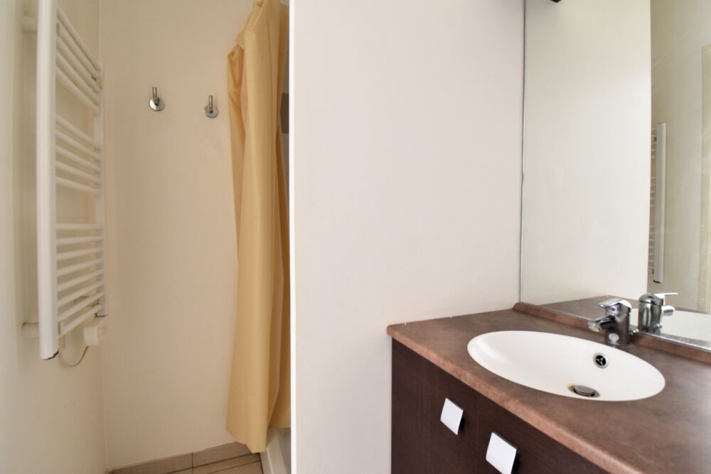 Studio meublé 29 m²  Pessac / Domaine universitaire