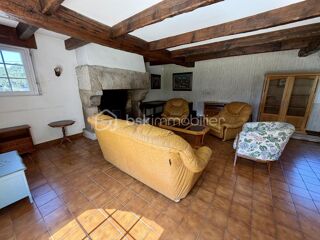  Propriété/château à vendre 8 pièces 211 m²