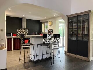  Maison à vendre 8 pièces 238 m²