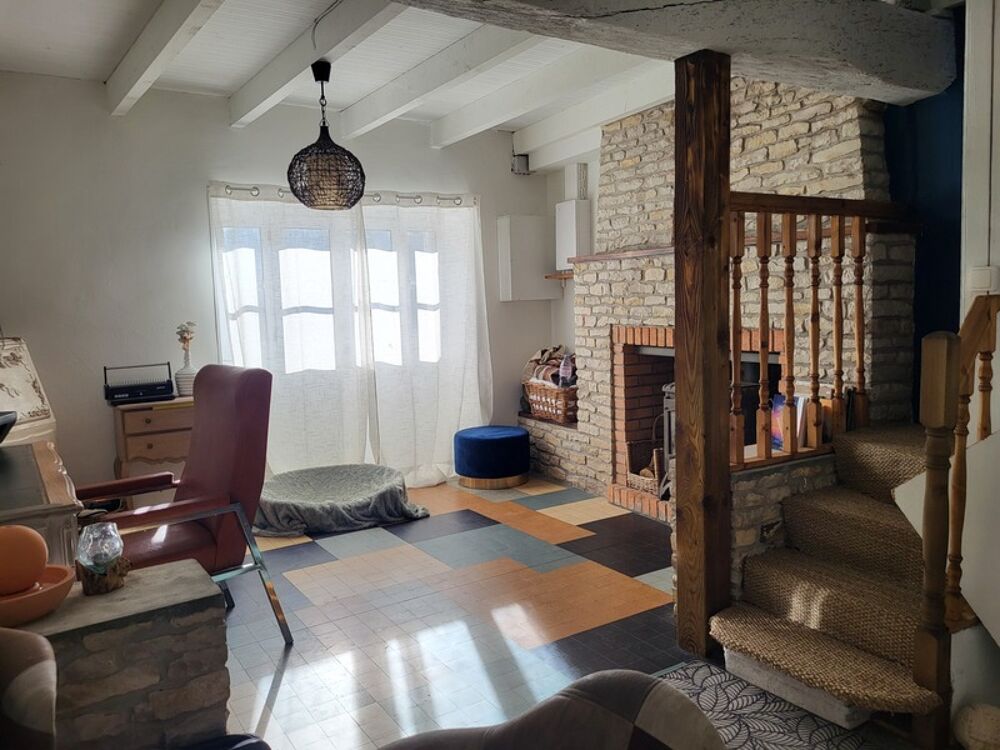 Vente Maison Maison à vendre 4 pièces SAINT JOUIN DE MARNES (79) Terrain 318 m² Saint jouin de marnes