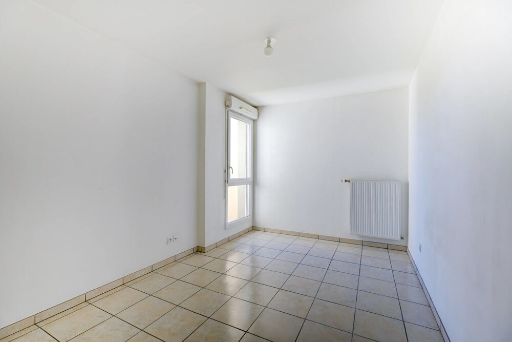 Vente Appartement Appartement à vendre 3 pièces VENISSIEUX (69) Venissieux