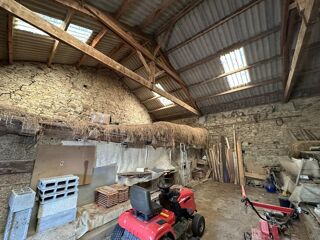  Remise / Grange � vendre 2 pi�ces 180 m�