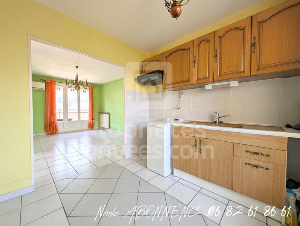 Appartement Fontaine 4 pièce(s) 61.62 m2