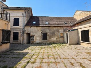  Immeuble à vendre 14 pièces 311 m²