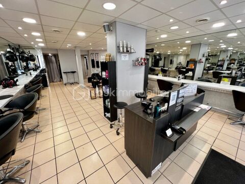 A saisir Local Commercial plein centre ville 315000 77120 Coulommiers