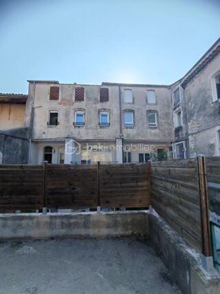  Immeuble � vendre 15 + pi�ces 355 m�