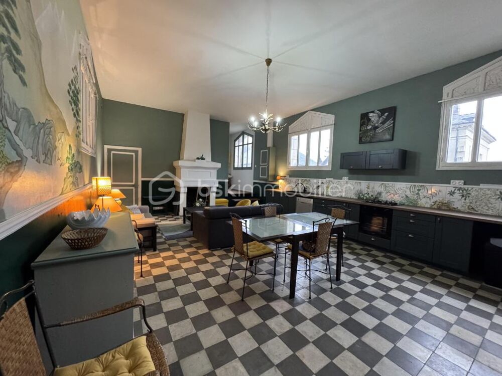 Vente Maison Maison de village de 140 m2 et 5 pièces sur terrain clos Le petit pressigny