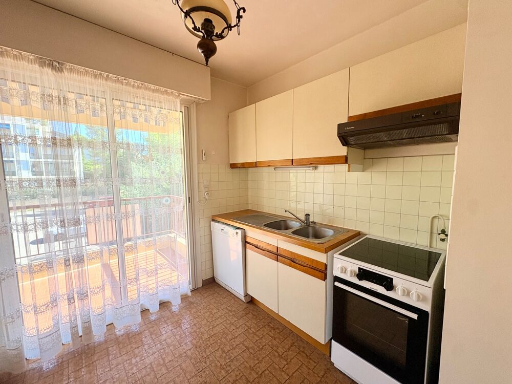 Vente Appartement T3 idéalement situé avec deux terrasses - En plein centre de Boulouris (Saint-Raphaël) Saint raphael