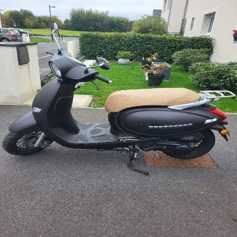Scooter PEUGEOT 2021 occasion Charleville Mezieres 08000