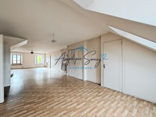 Vente Appartement Appartement à rénover au cœur de Lons-le-Saunier – 164,83 m² pour donner vie à vos idées Lons le saunier