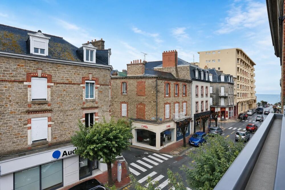 Appartement 2 pièces rénové au centre de Dinard