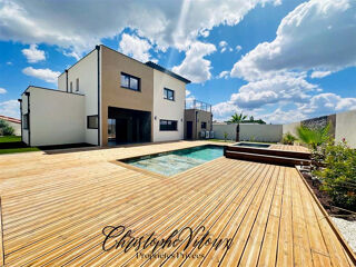  Propri�t�/ch�teau � vendre 6 pi�ces 173 m�